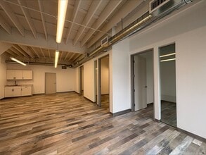 357 Van Ness Way, Torrance, CA à louer Photo intérieure– Image 1 sur 2