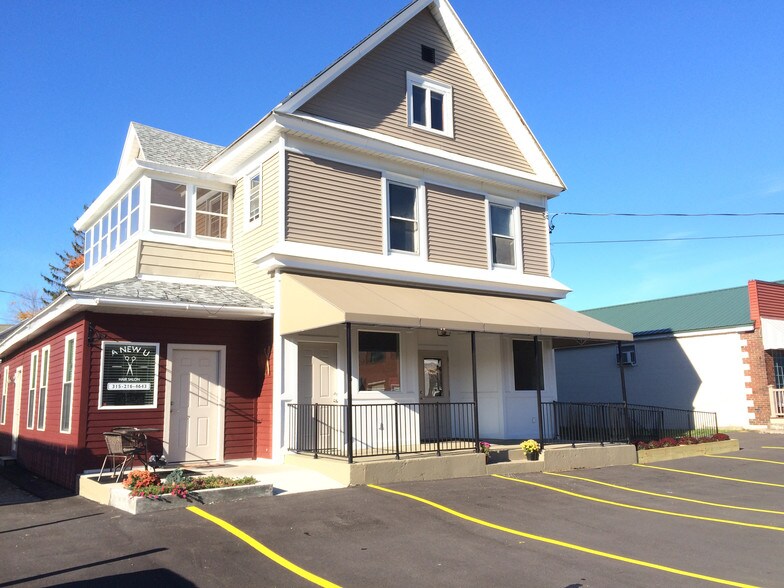 Minetto NY Commercial portefeuille de 3 biens à vendre sur LoopNet.fr - Photo de l’immeuble – Image 3 sur 5