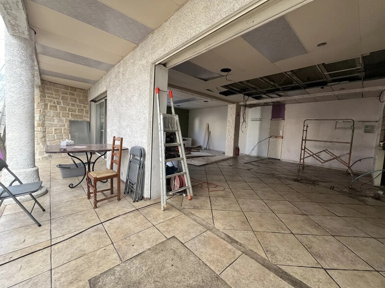 44 Route De Rouquairol, Nîmes à vendre - Photo de l’immeuble – Image 2 sur 8