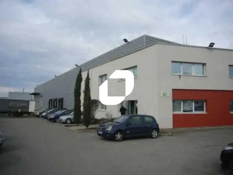 1 Ter Avenue Docteur Schweitzer, Meyzieu à louer - Photo de l’immeuble – Image 2 sur 33