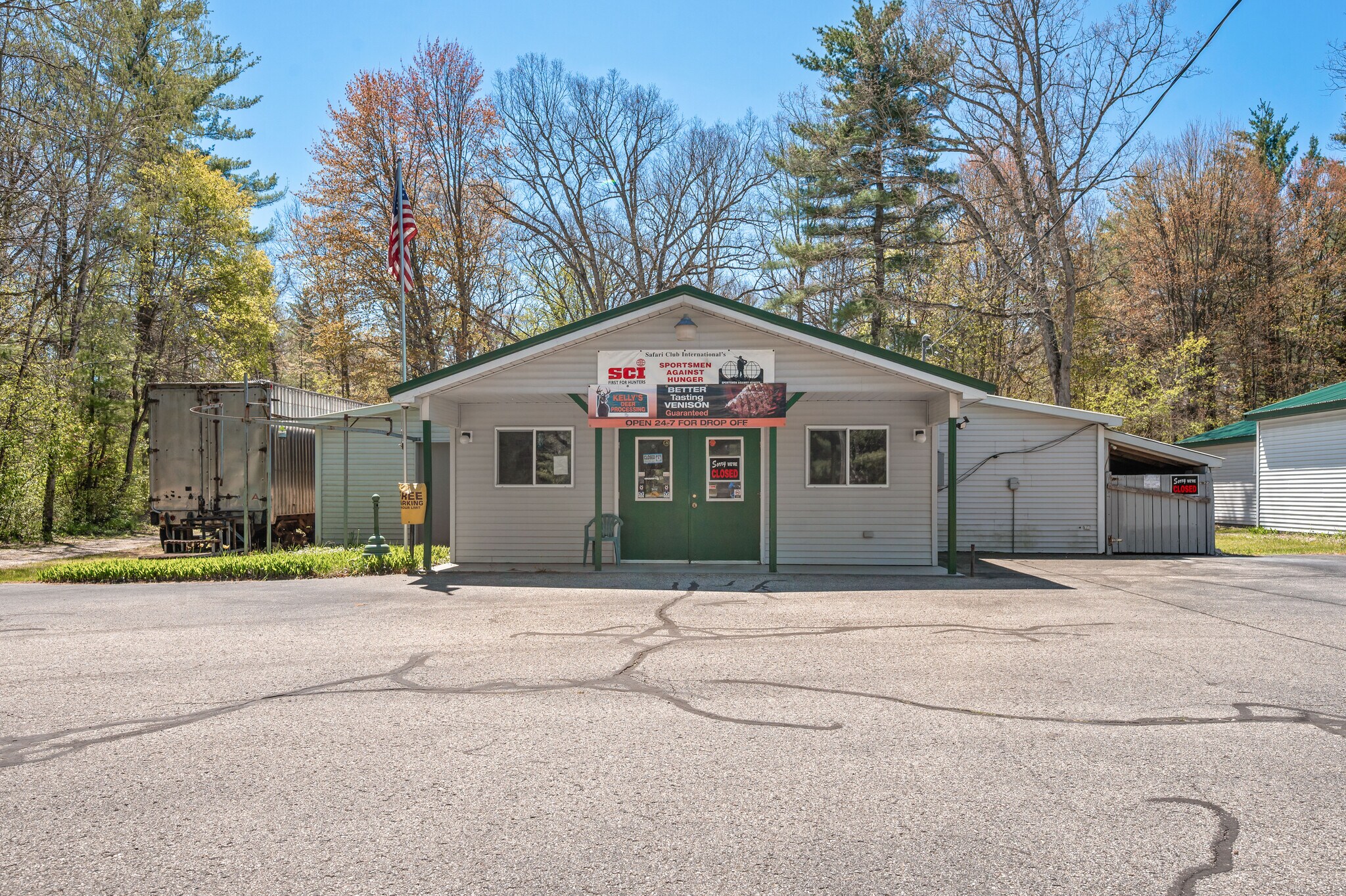 19055 12 Mile Rd, Big Rapids, MI à vendre Photo de l’immeuble– Image 1 sur 23