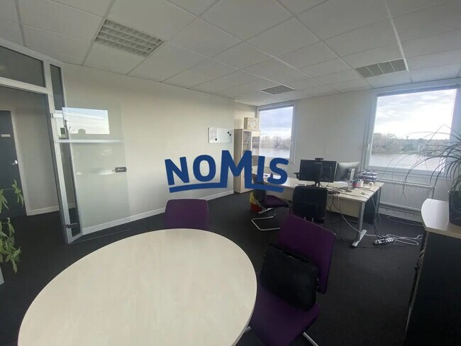 Plus de détails pour Bureau à louer