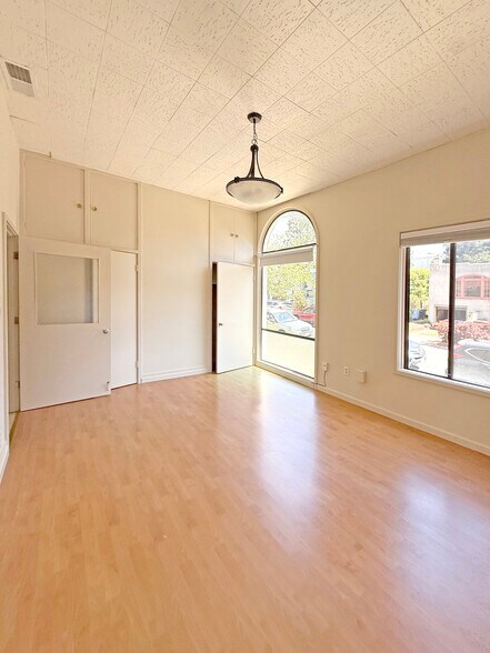 1821 Catalina Ave, Berkeley, CA à louer - Photo intérieure – Image 3 sur 17