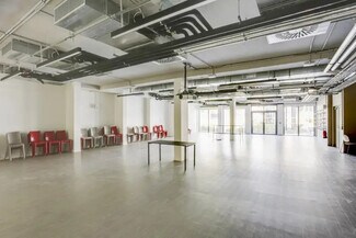 Plus de détails pour 11 Avenue Dubonnet, Courbevoie - Bureau à louer