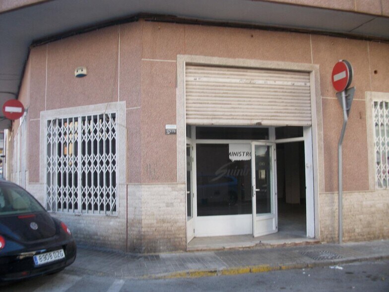 Local commercial dans Elda à louer - Photo de l’immeuble – Image 2 sur 7