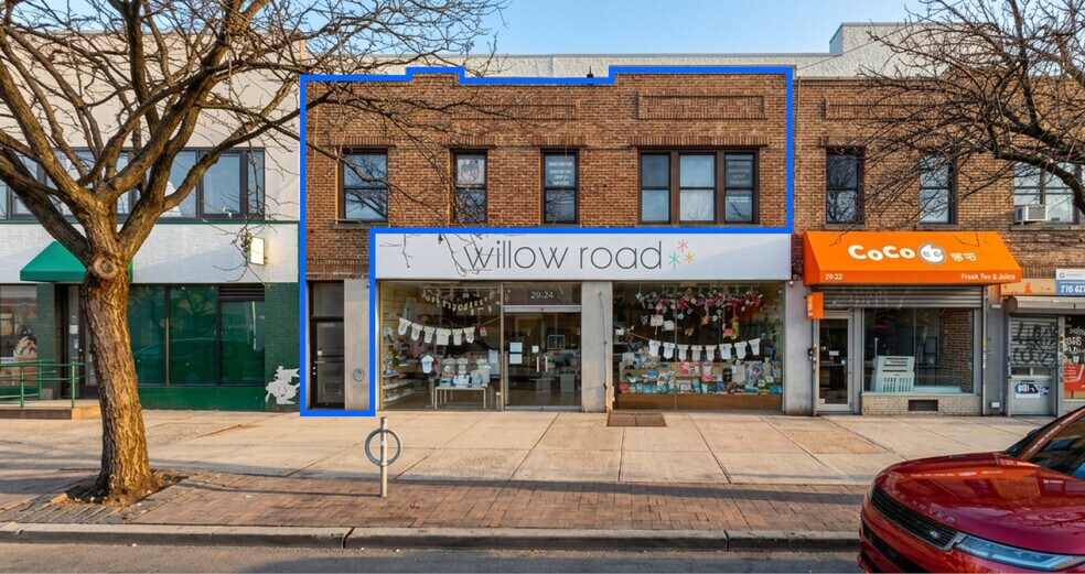 29-28 Ditmars Blvd, Astoria, NY à louer - Photo de l’immeuble – Image 1 sur 15