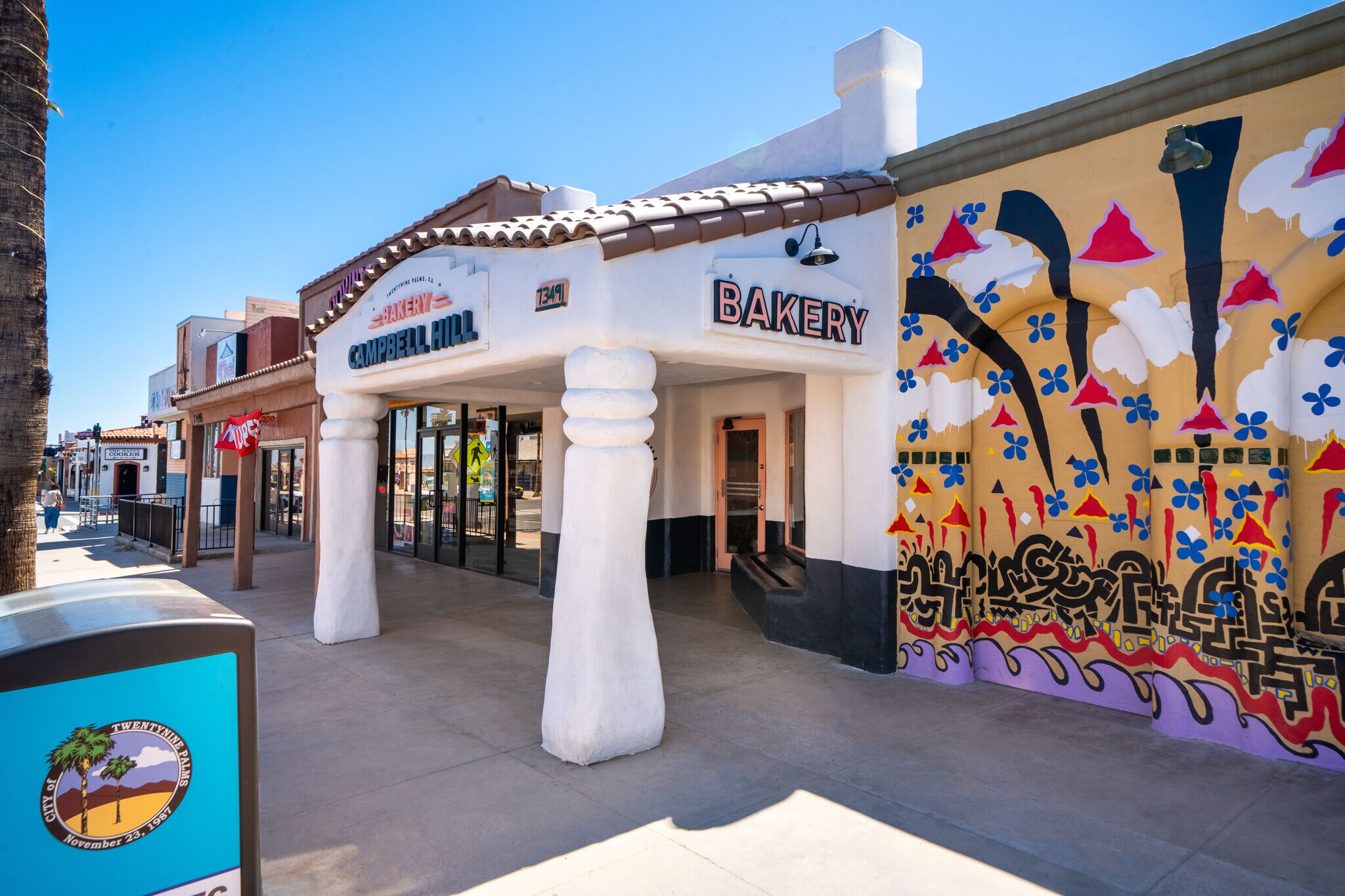 73489 29 Palms Hwy, Twentynine Palms, CA à vendre Photo principale– Image 1 sur 36