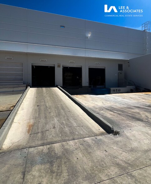 2000-2030 W Atlantic Blvd, Pompano Beach, FL à louer - Photo de l’immeuble – Image 3 sur 6