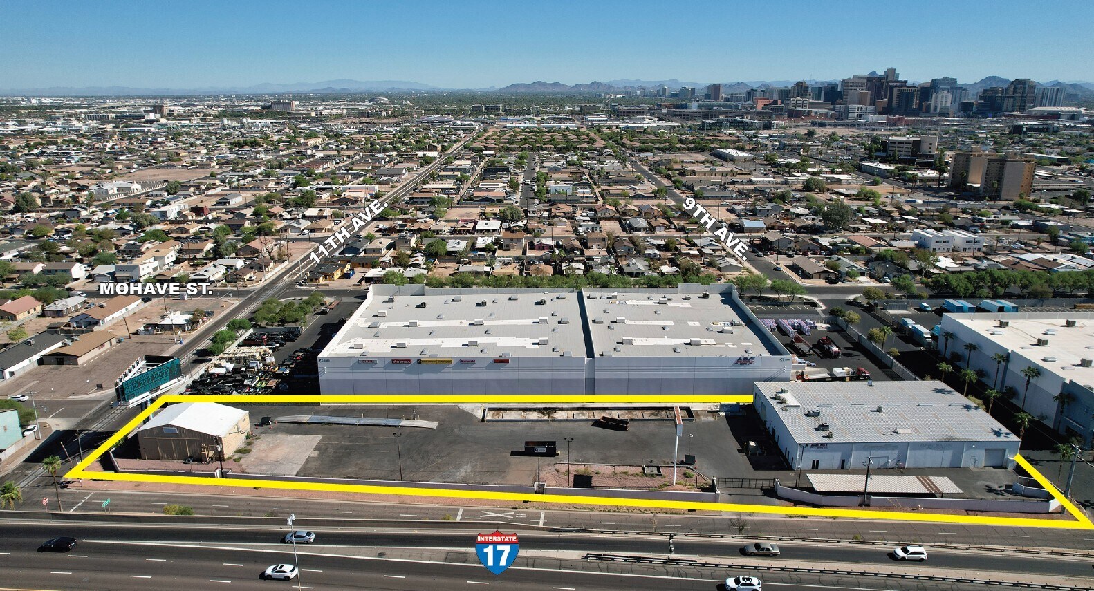 1048 W Maricopa Fwy, Phoenix, AZ à louer Photo de l’immeuble– Image 1 sur 12