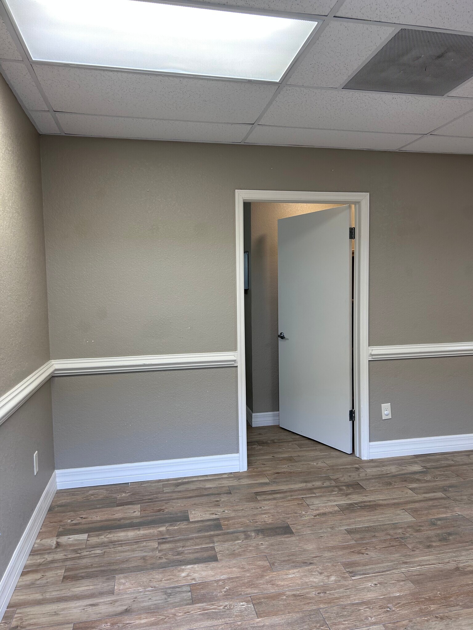 706 Turnbull Ave, Altamonte Springs, FL à louer Photo intérieure– Image 1 sur 7