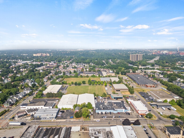 69 Seneca Ave, Rochester, NY à vendre - Photo de l’immeuble – Image 3 sur 19