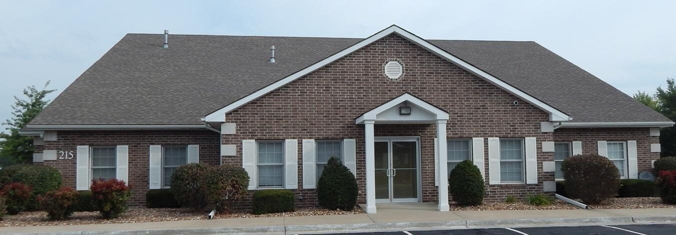 215 S Platte Clay Way, Kearney, MO à vendre Photo principale– Image 1 sur 5