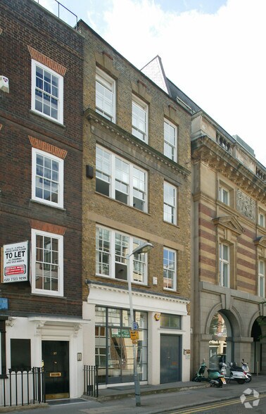 26 Britton St, Londres à louer - Photo de l’immeuble – Image 2 sur 5