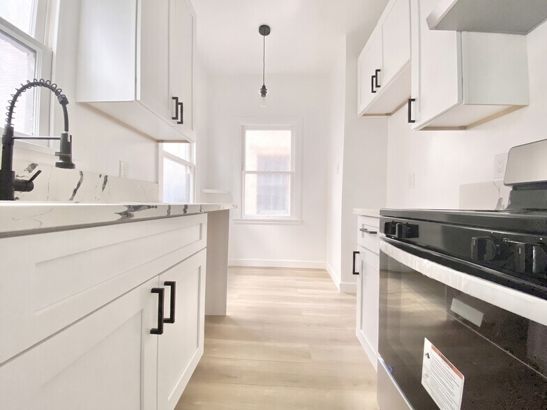 852 N Oxford Ave, Los Angeles, CA à vendre - Photo de l’immeuble – Image 3 sur 29