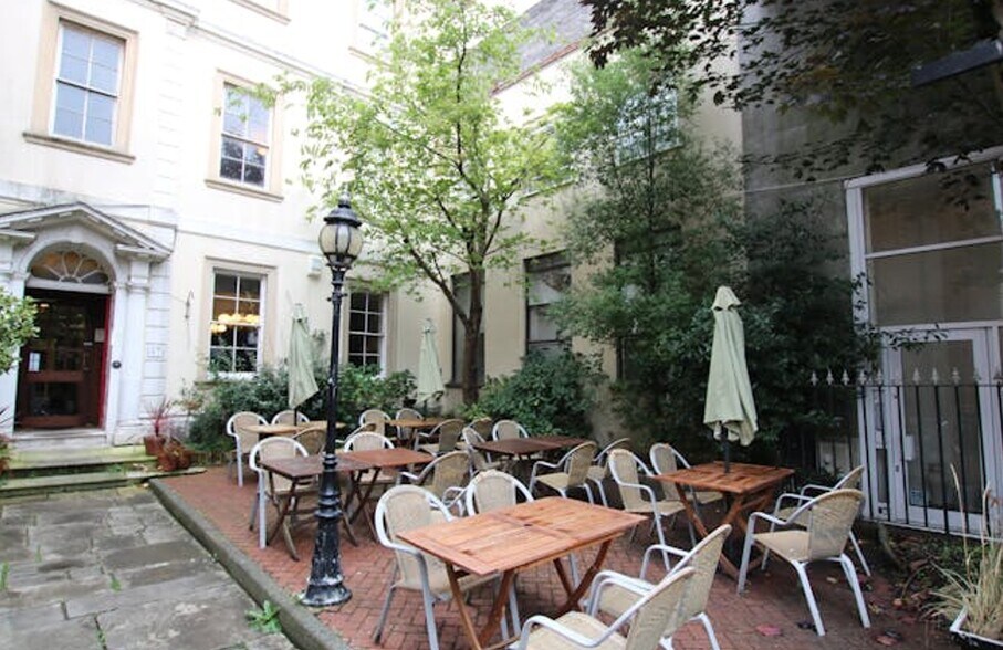 87 High St, Poole à louer - Photo de l’immeuble – Image 2 sur 2