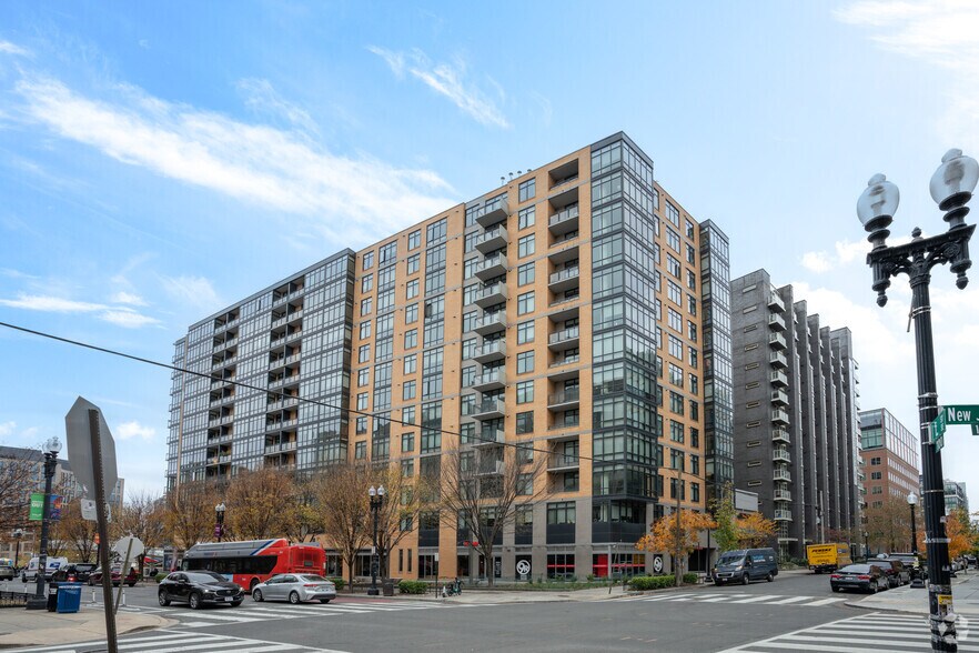 1111 New Jersey Ave SE, Washington, DC à louer - Photo principale – Image 1 sur 91