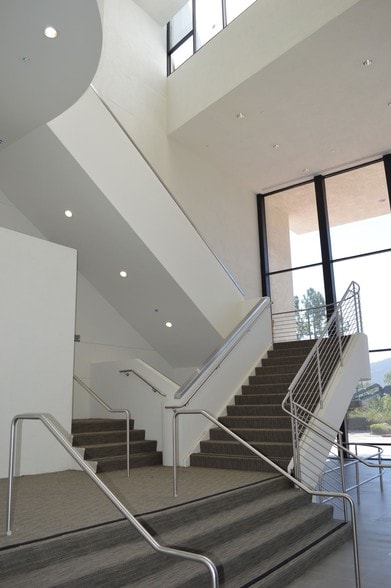 515 Marin St, Thousand Oaks, CA à louer - Photo intérieure – Image 1 sur 8