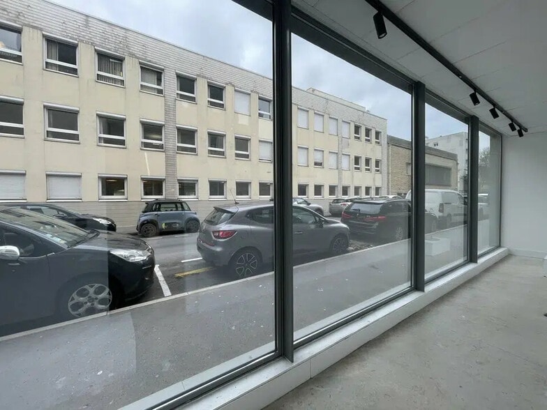 Local commercial dans Reims à louer - Photo de l’immeuble – Image 2 sur 13