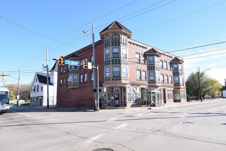 3501 E 93rd St, Cleveland, OH à vendre - Photo de l’immeuble – Image 2 sur 17