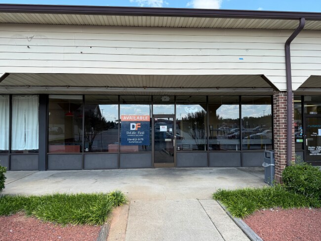 1128-1132 Freeway Dr, Reidsville, NC à louer - Photo de l’immeuble – Image 3 sur 9