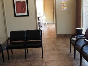 1120 Almond Tree Ln, Las Vegas, NV à vendre Photo intérieure– Image 2 sur 2