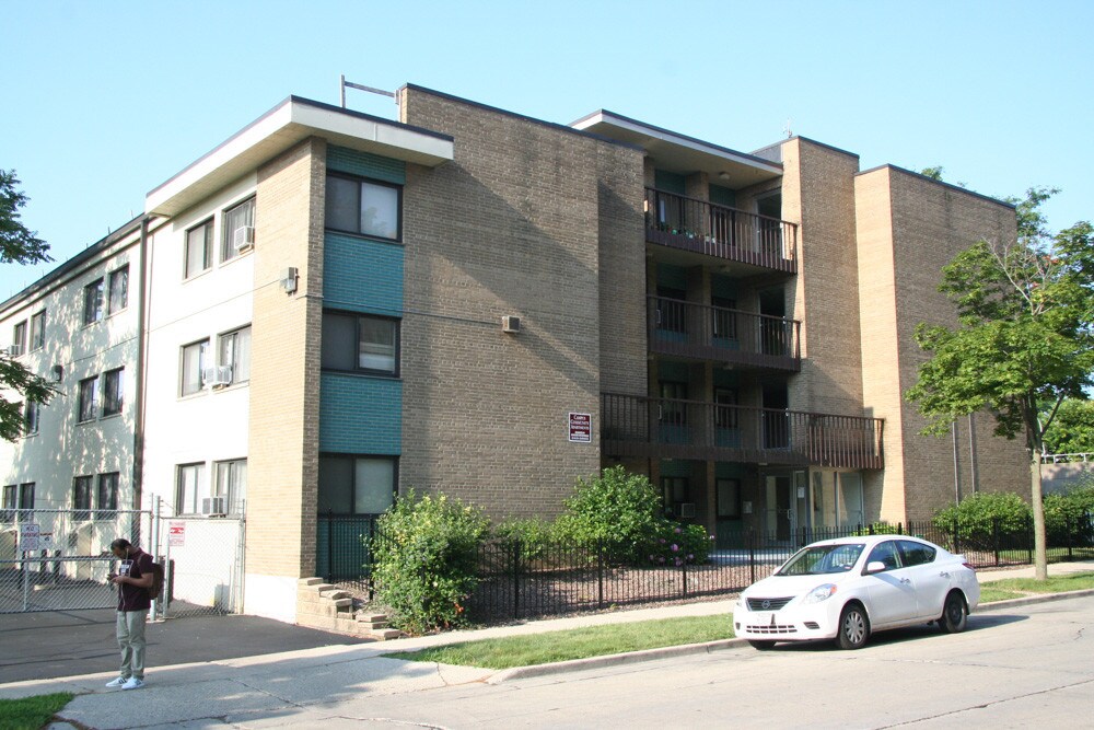 2125 Kilbourn Ave, Milwaukee, WI à vendre Photo principale– Image 1 sur 4