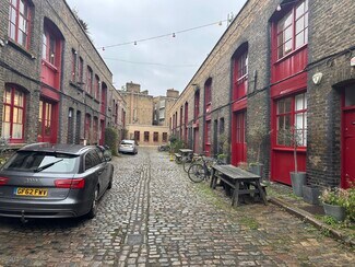 Plus de détails pour 5-5A Iliffe Yard, Londres - Coworking à louer