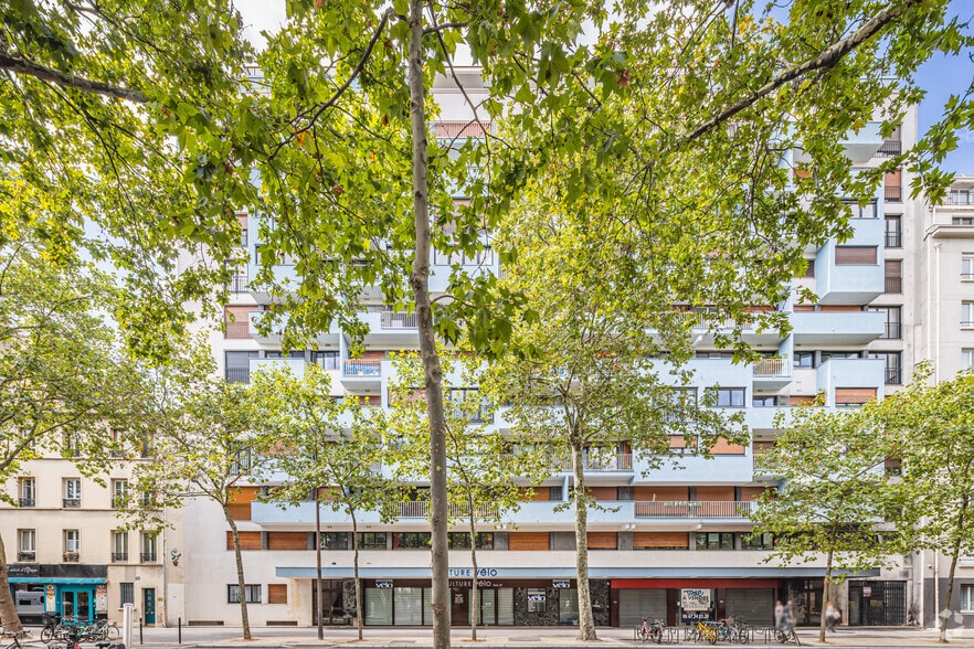 Avenue Daumesnil, Paris à vendre - Photo principale – Image 1 sur 9