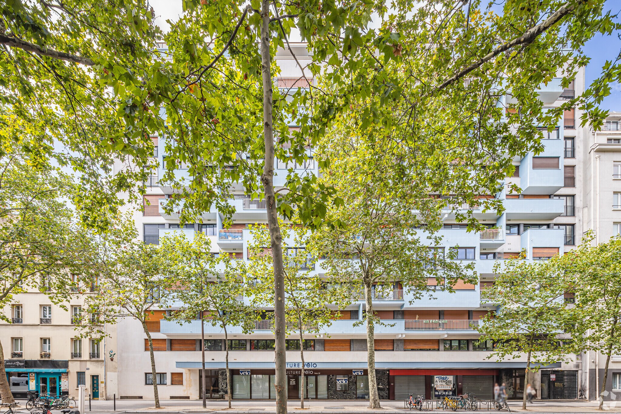 Avenue Daumesnil, Paris à vendre Photo principale– Image 1 sur 10