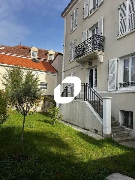 Bureau dans Triel-sur-Seine à louer Photo de l’immeuble– Image 1 sur 8