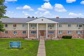 Plus de détails pour 765-791 Russell Rd, Waterloo, IA - Logement à vendre