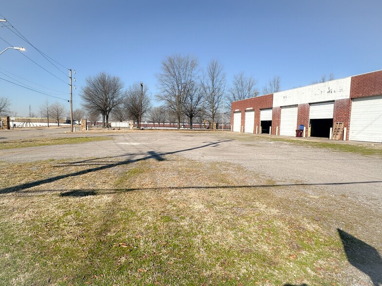200 S 7th St, Fort Smith, AR à louer - Photo de l’immeuble – Image 2 sur 8