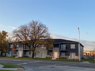 Plus de détails pour 1251 E Woodward Heights Blvd, Hazel Park, MI - Logement à vendre
