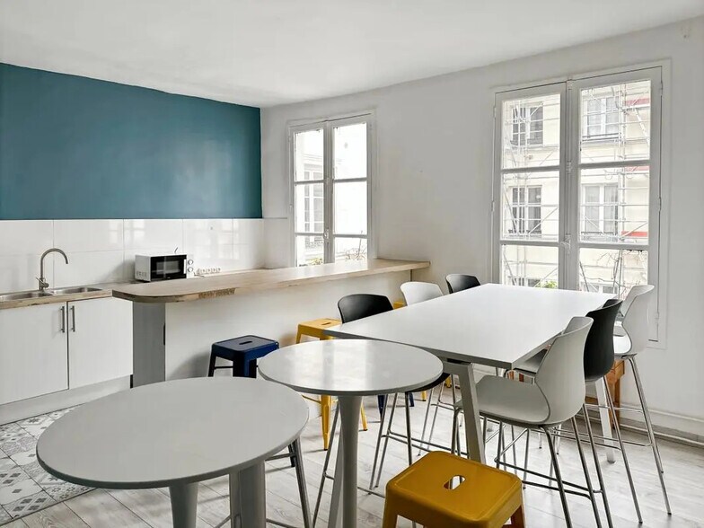 40 B Rue Du Faubourg Poissonnière, Paris à louer - Photo de l’immeuble – Image 1 sur 15