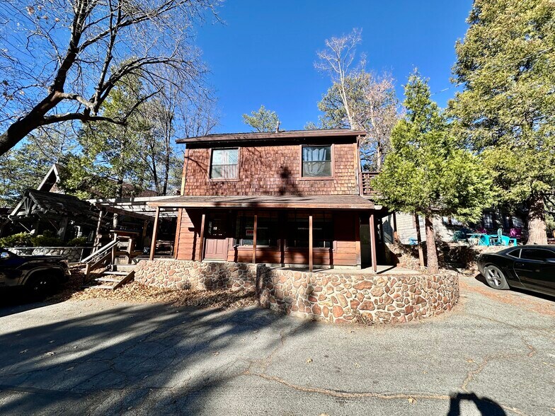 54790 N Circle Dr, Idyllwild, CA à vendre - Photo de l’immeuble – Image 3 sur 36