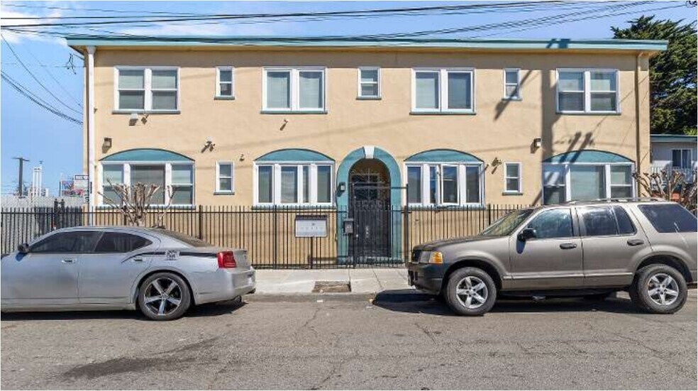 990 34th St, Oakland, CA à vendre - Photo principale – Image 2 sur 15