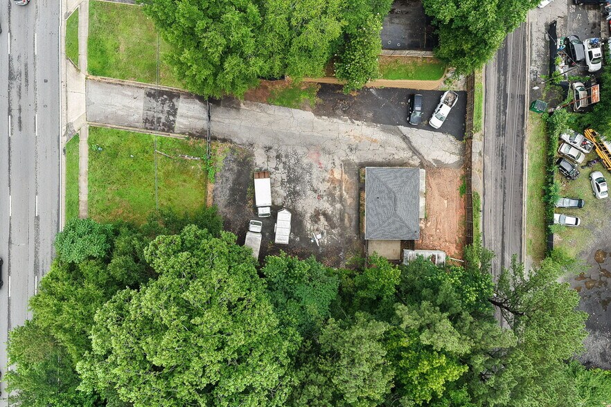 2291 South Cobb Dr, Smyrna, GA à vendre - Photo de l’immeuble – Image 2 sur 23