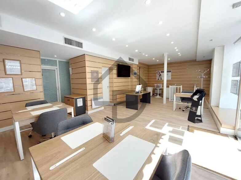 Local commercial dans Paris à louer - Photo intérieure – Image 3 sur 6