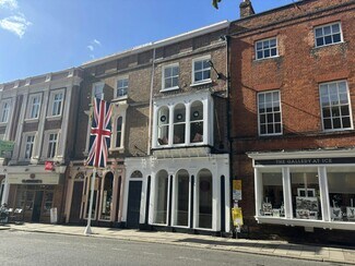 Plus de détails pour 7 High St, Windsor - Bureau, Local commercial à louer