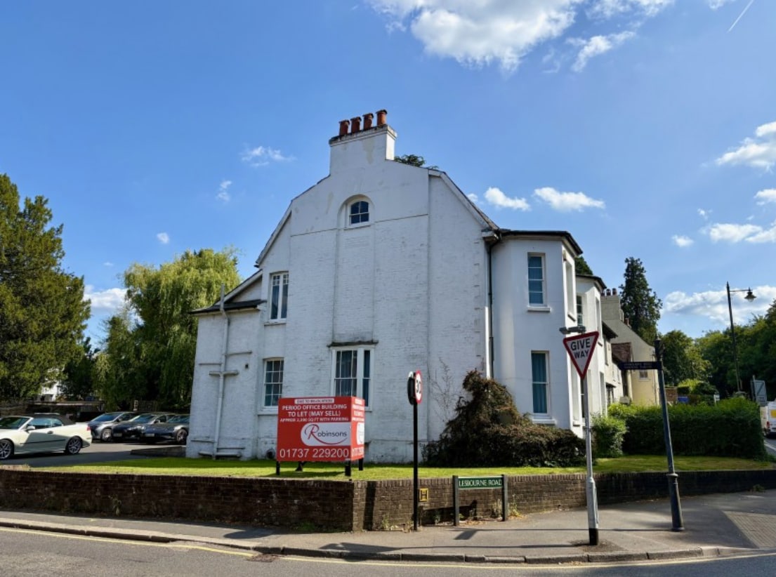 107 Bell St, Reigate à louer Photo de l’immeuble– Image 1 sur 3