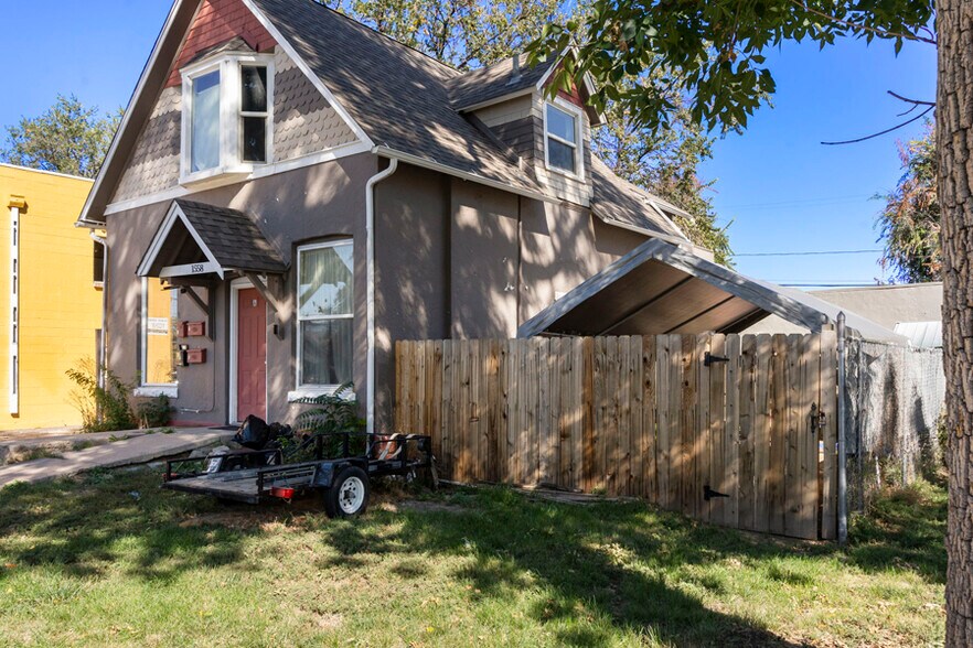 1558 Dallas St, Aurora, CO à vendre - Photo de l’immeuble – Image 2 sur 9