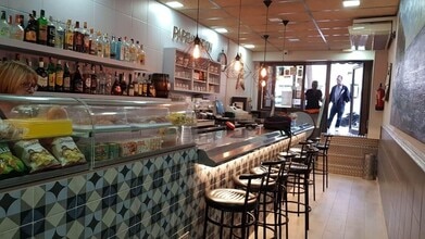 Local commercial dans Barcelone, Barcelona à louer Photo intérieure– Image 1 sur 17