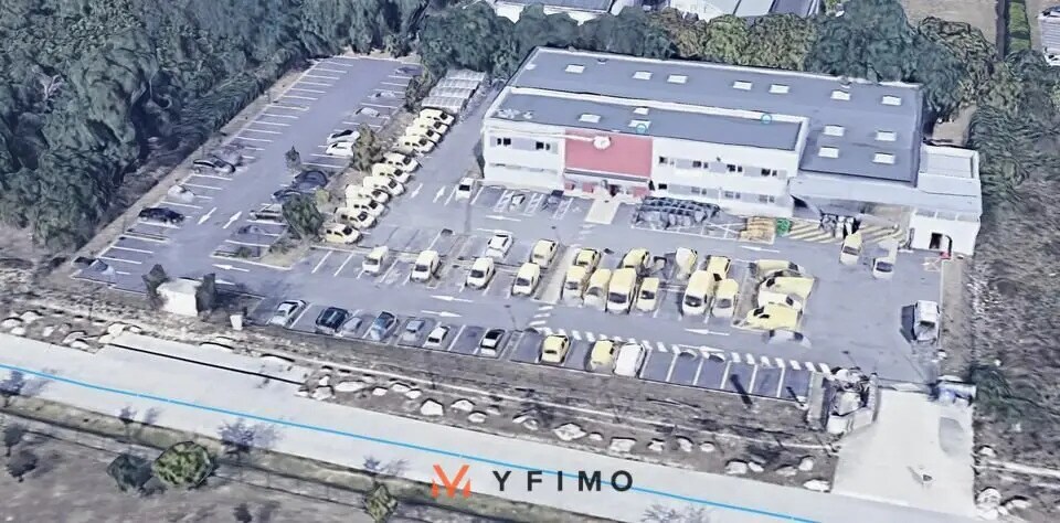 Local d'activités dans Chanteloup-les-Vignes à vendre Photo de l’immeuble– Image 1 sur 14