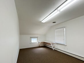 13-15 E Deer Park Dr, Gaithersburg, MD à louer Photo intérieure– Image 1 sur 10