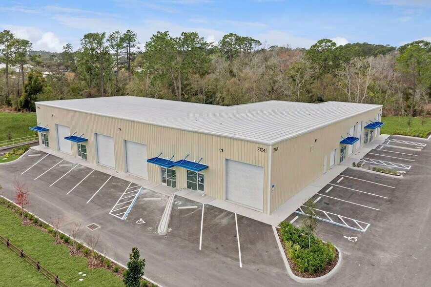 7120 Sampey Rd, Groveland, FL à louer - Photo de l’immeuble – Image 3 sur 32