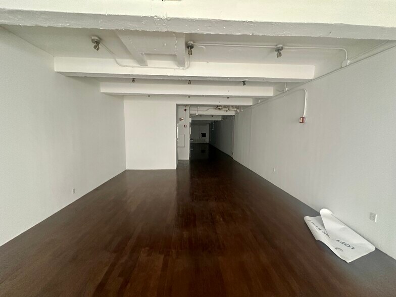 153 W 36th St, New York, NY à louer - Photo de l’immeuble – Image 3 sur 10