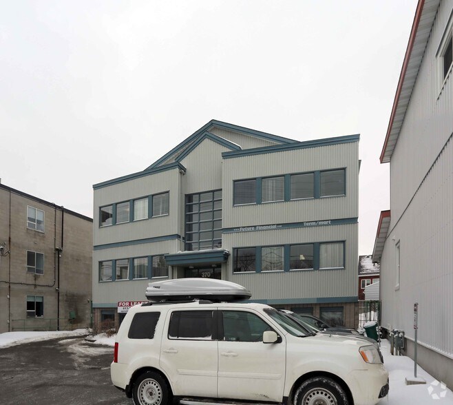 370 Churchill Ave N, Ottawa, ON à louer - Photo de l’immeuble – Image 2 sur 5