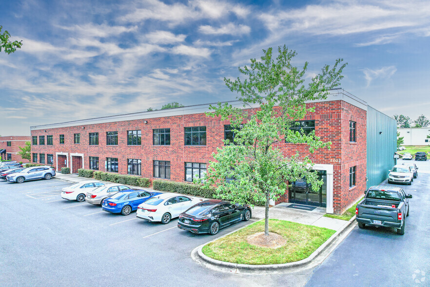 2022 Van Buren Ave, Indian Trail, NC à louer - Photo de l’immeuble – Image 3 sur 16