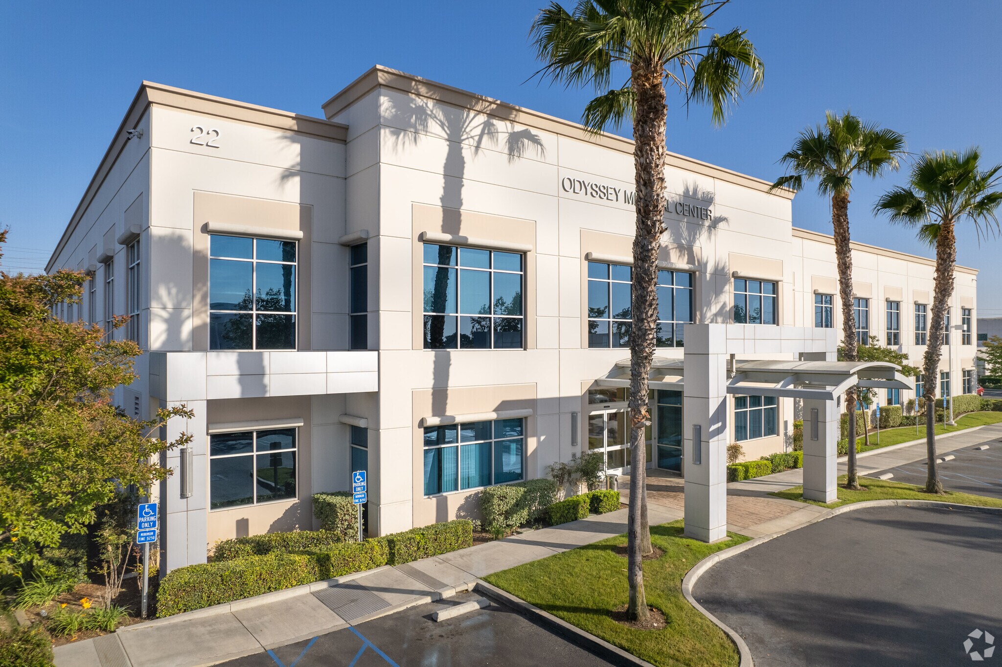 22 Odyssey, Irvine, CA à louer Photo de l’immeuble– Image 1 sur 16