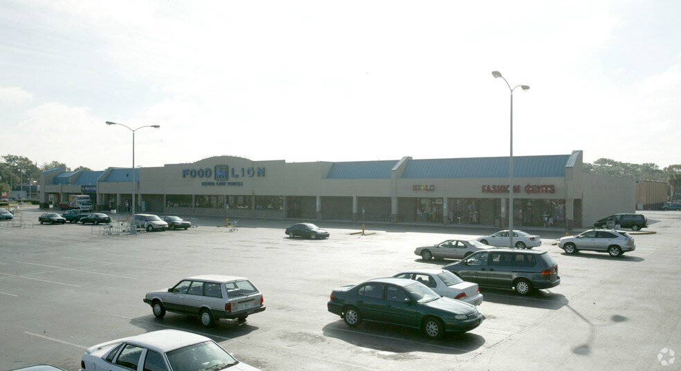 926-968 Arlington Rd N, Jacksonville, FL à louer - Photo de l’immeuble – Image 3 sur 21